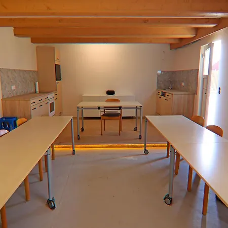 In By Vilzsee, Cleaning Included Appartamento Mirow